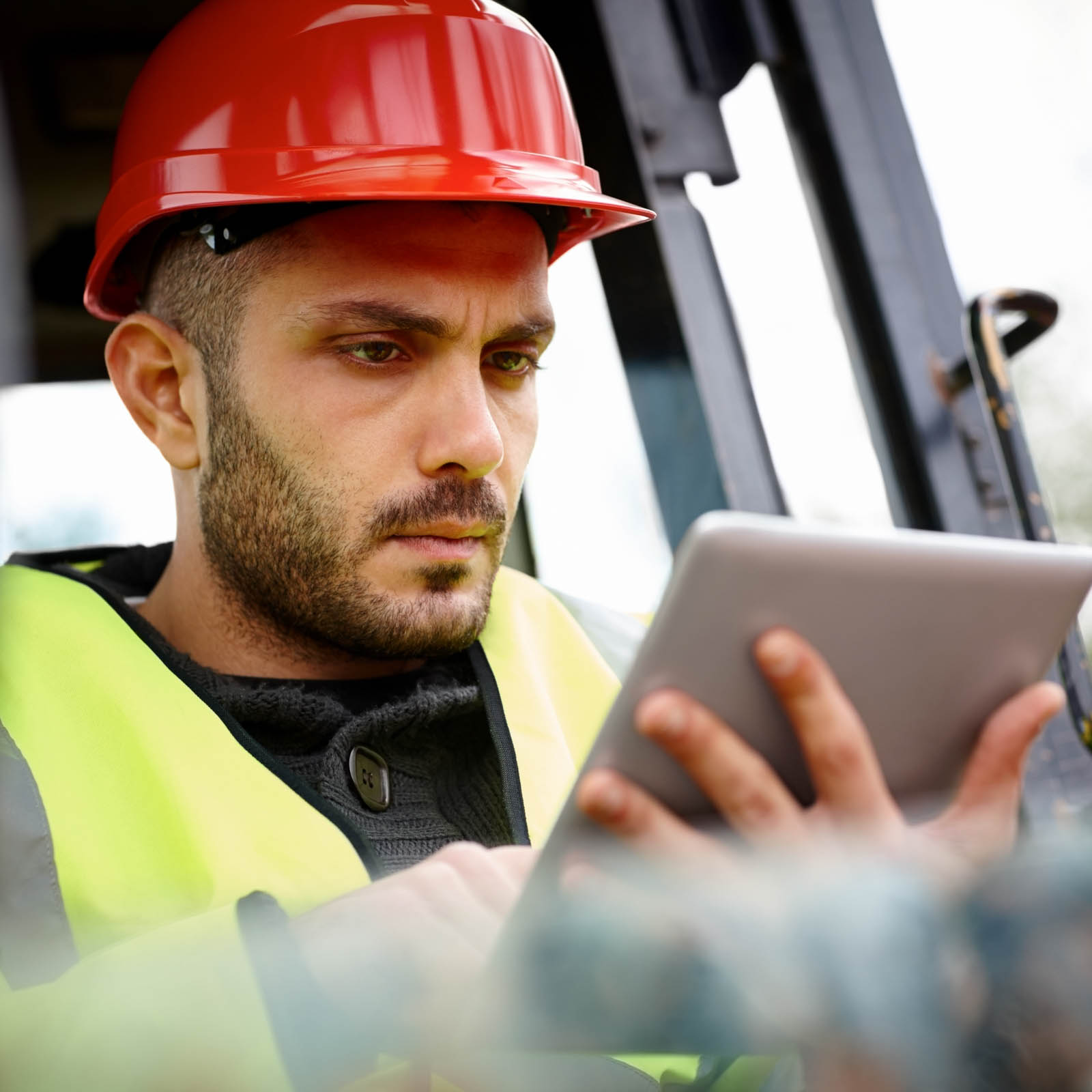 construction-worker-using-table-on-site