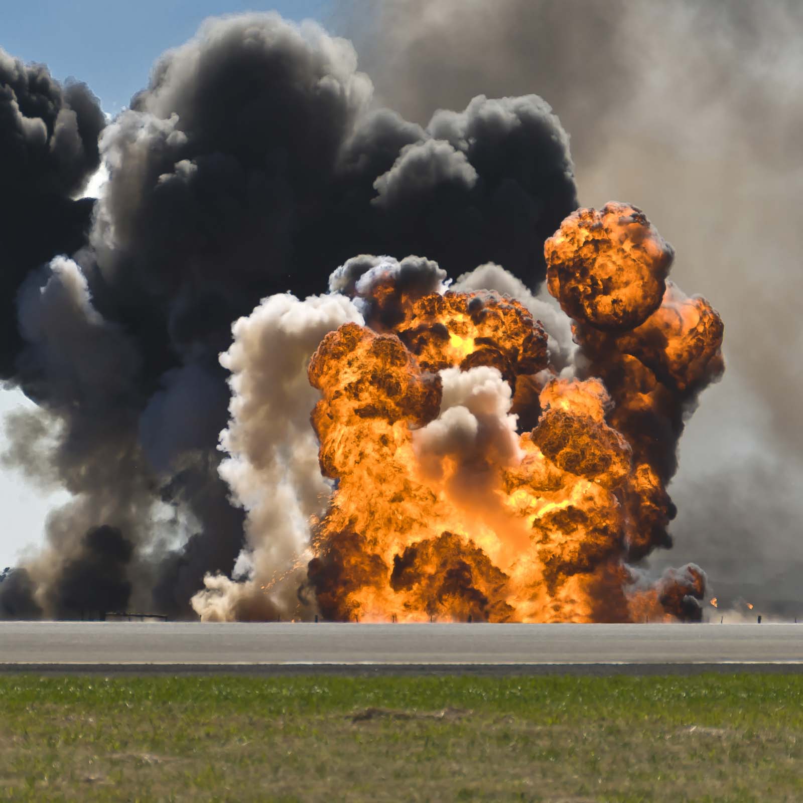 explosion-site-side-of-road